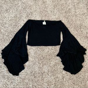 EMMA & SAM FLUTTER SLEEVE CROP TOP